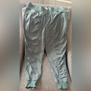 Lululemon Dance Studio Mid Rise Lined Joggers in Crater Blue sz. 12